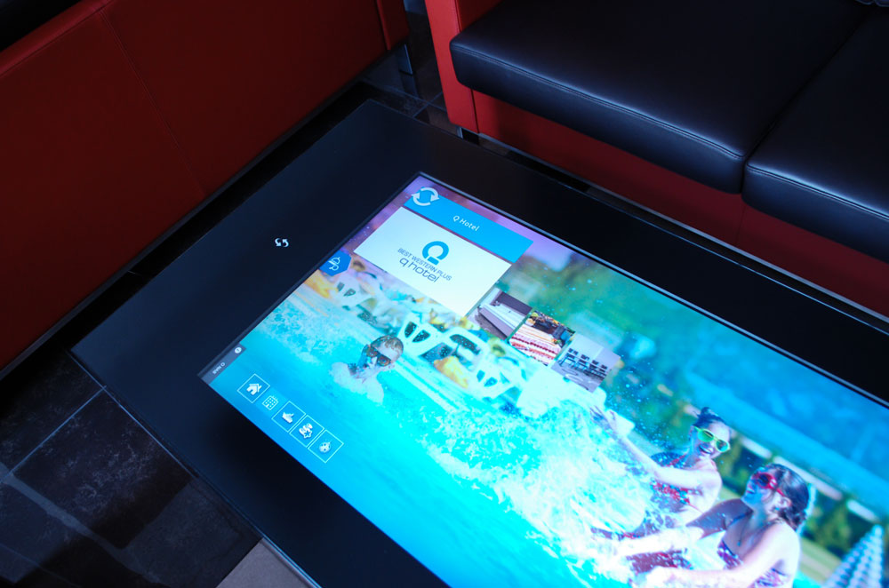 Współczesne (multi)media w hotelu – jak działa ich magia?