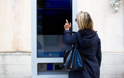 Wykorzystanie kiosków samoobsługowych na konferencjach i szkoleniach